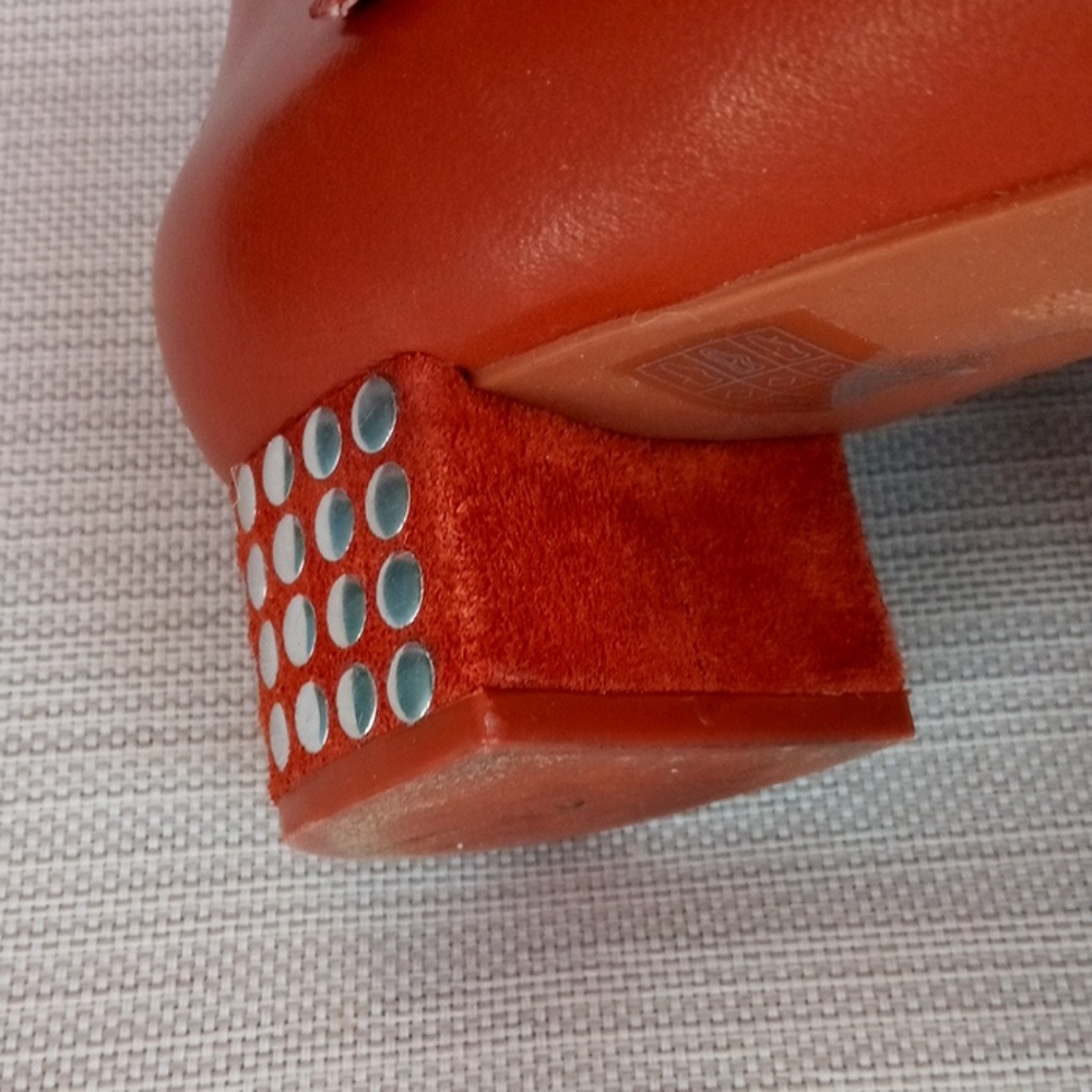 Shoes - Picture 3 of 3